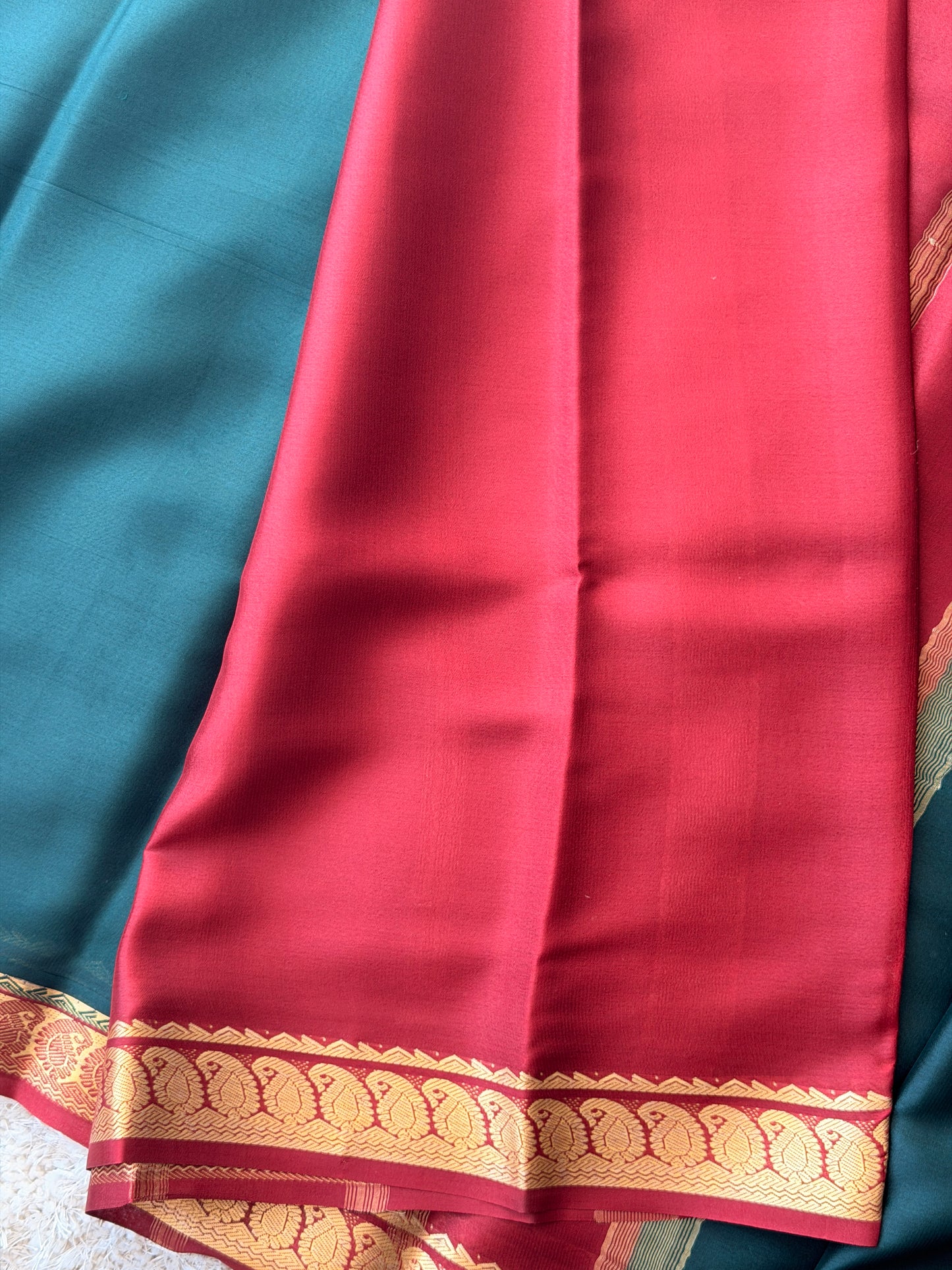 Bottle Green & Red - TN183