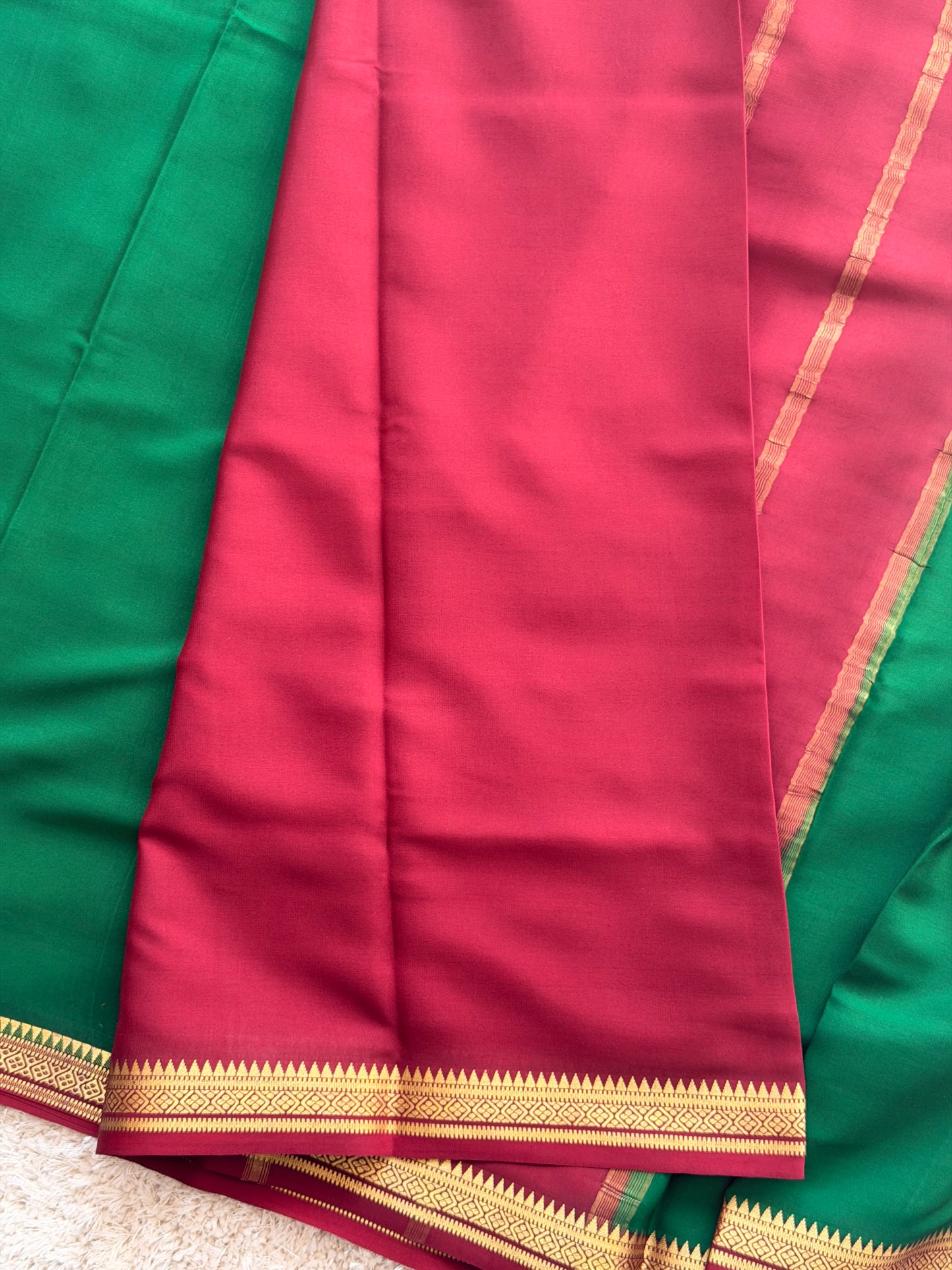 Green & Maroon - TN192