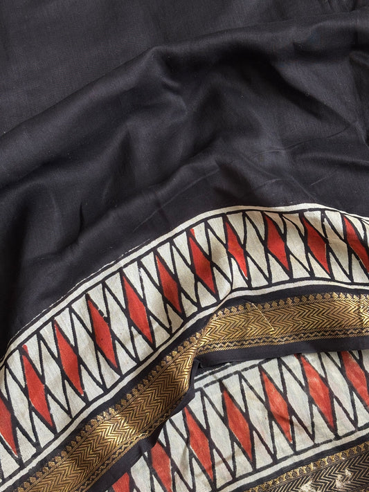 Maheshwari Silk : Black - TN103