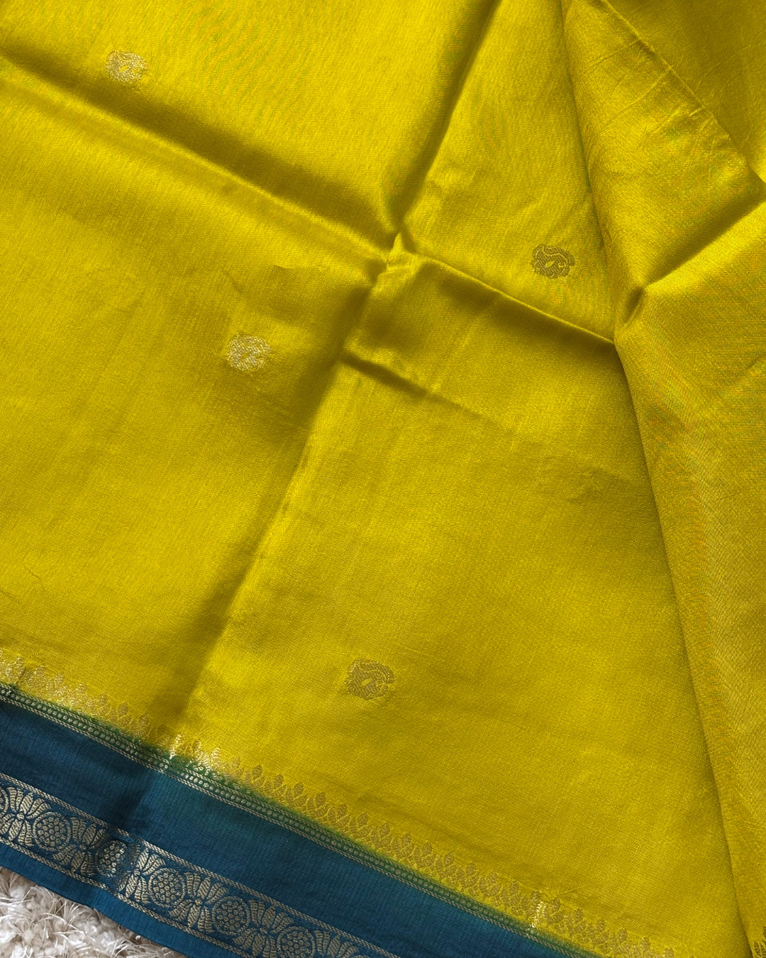 DOLA SILK BLEND SAREES