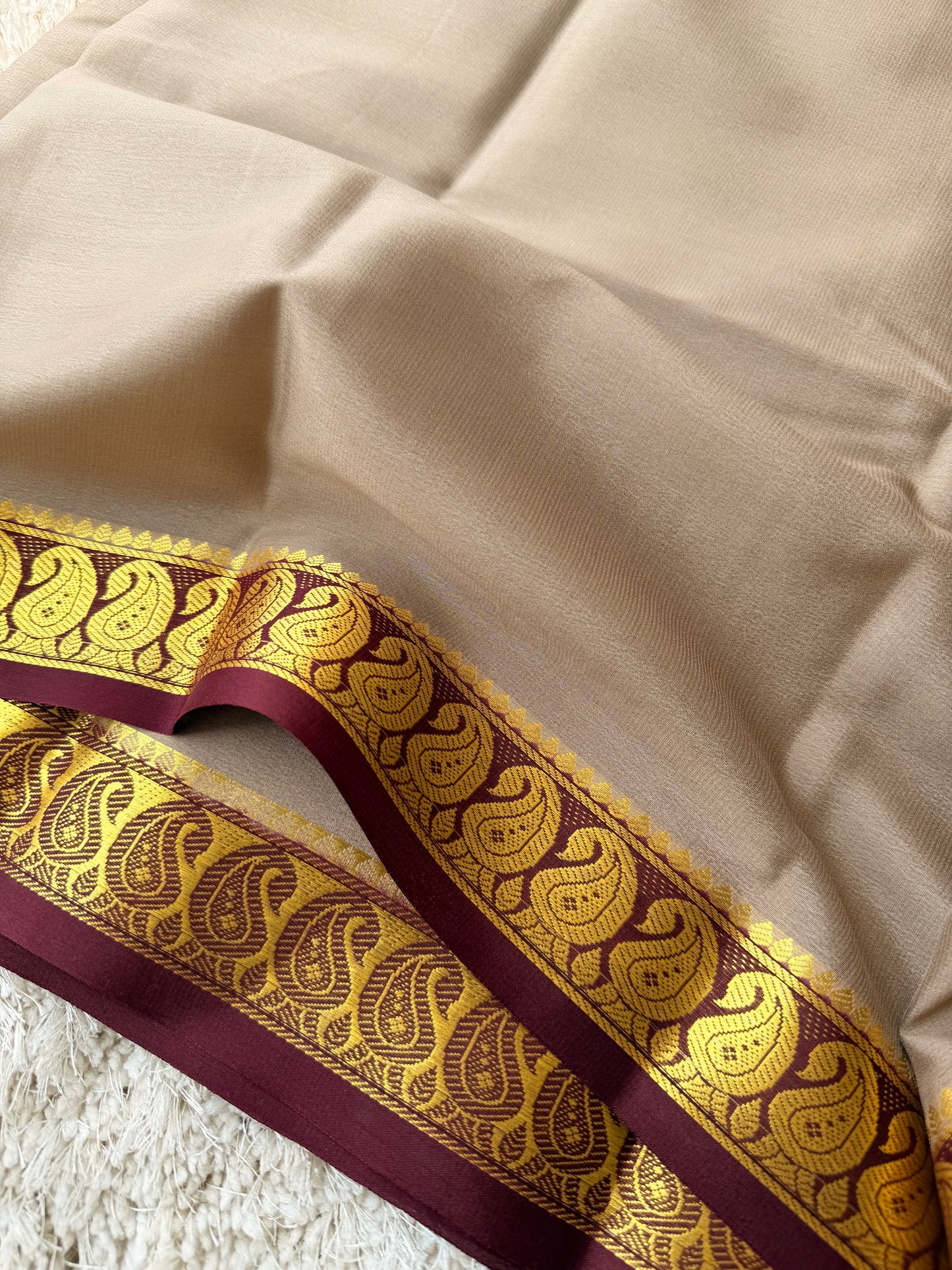 Beige & Maroon - TN231