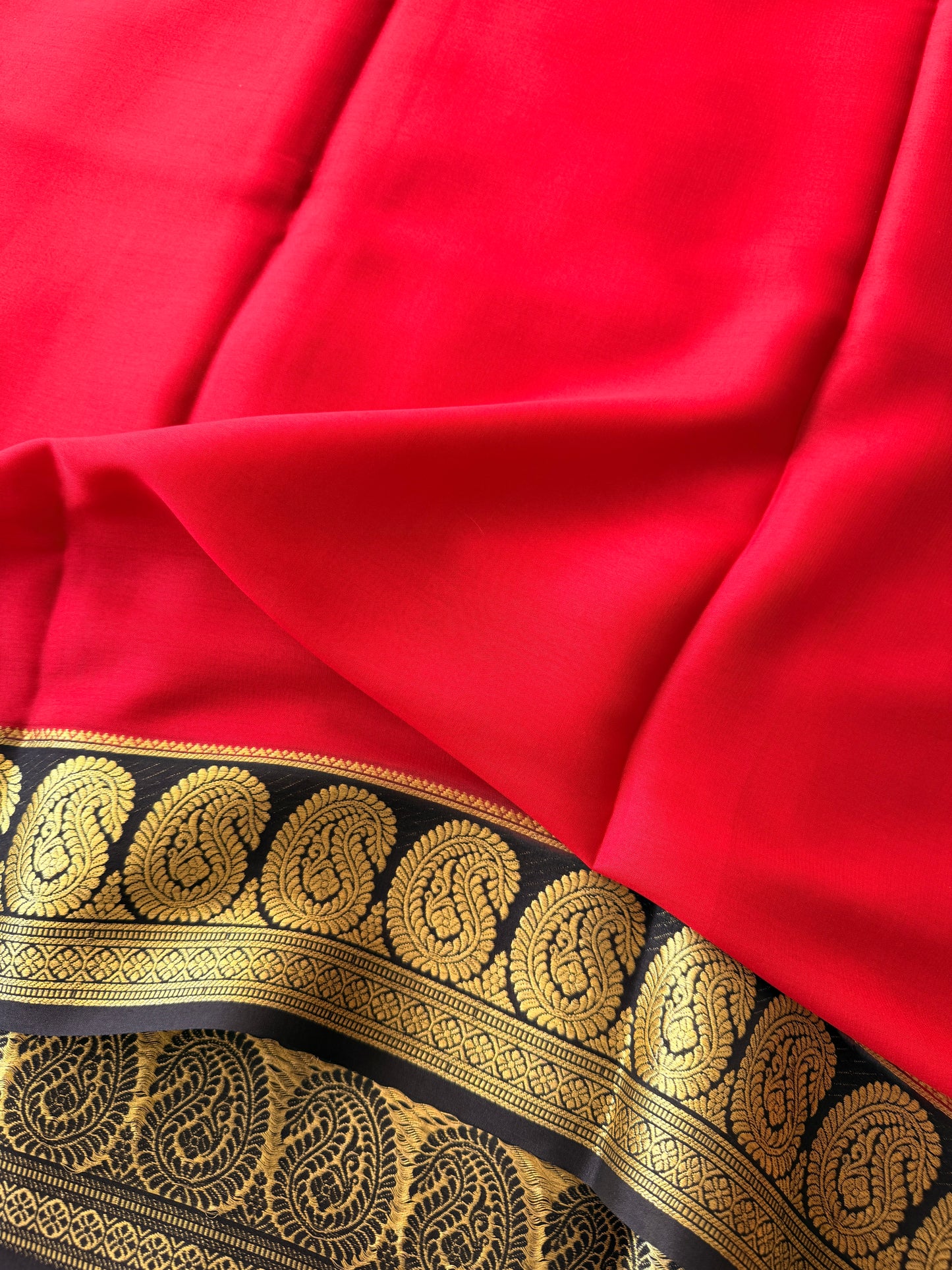 Red & Black - TN264
