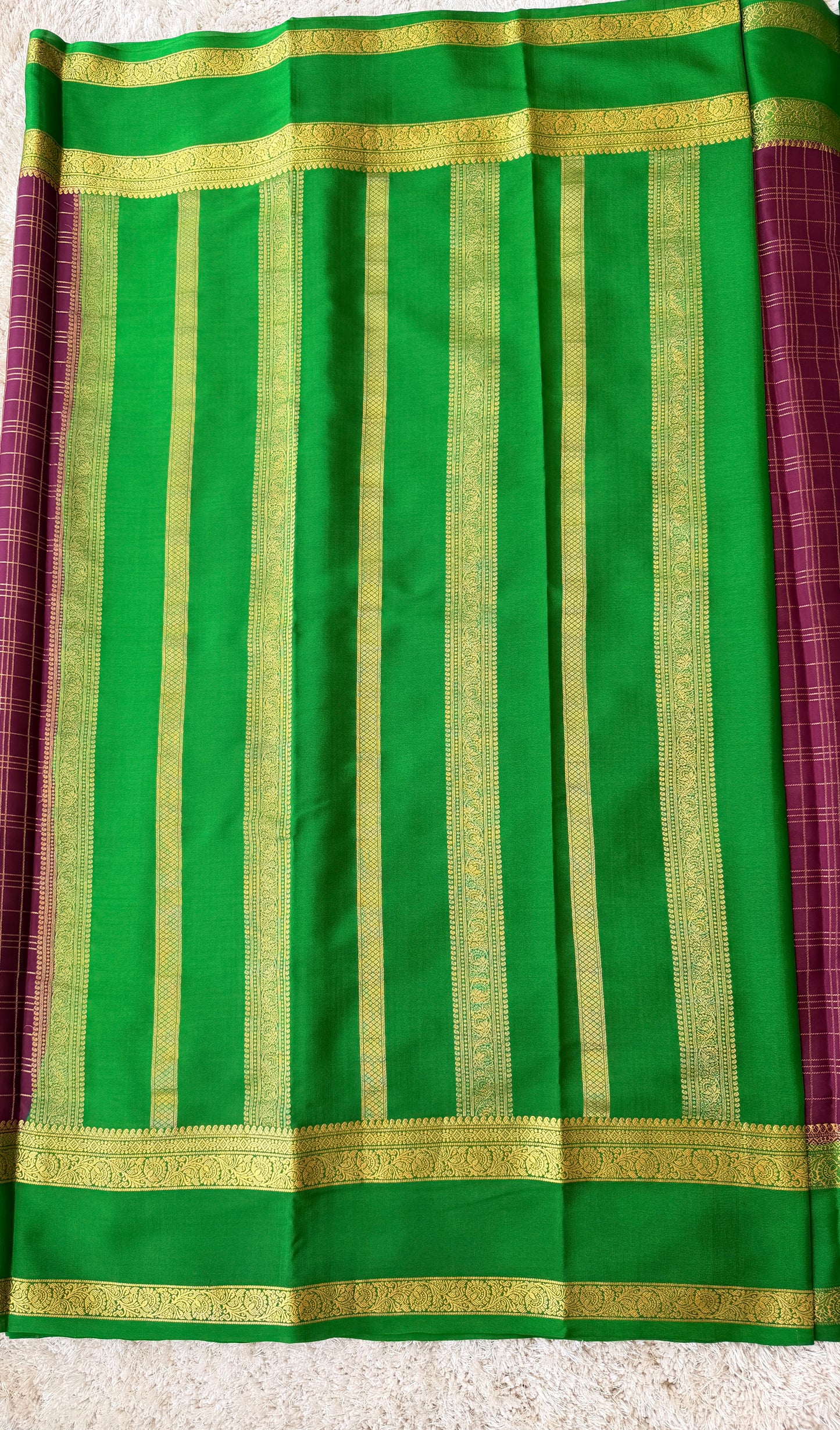 Magenta & Green - TN207