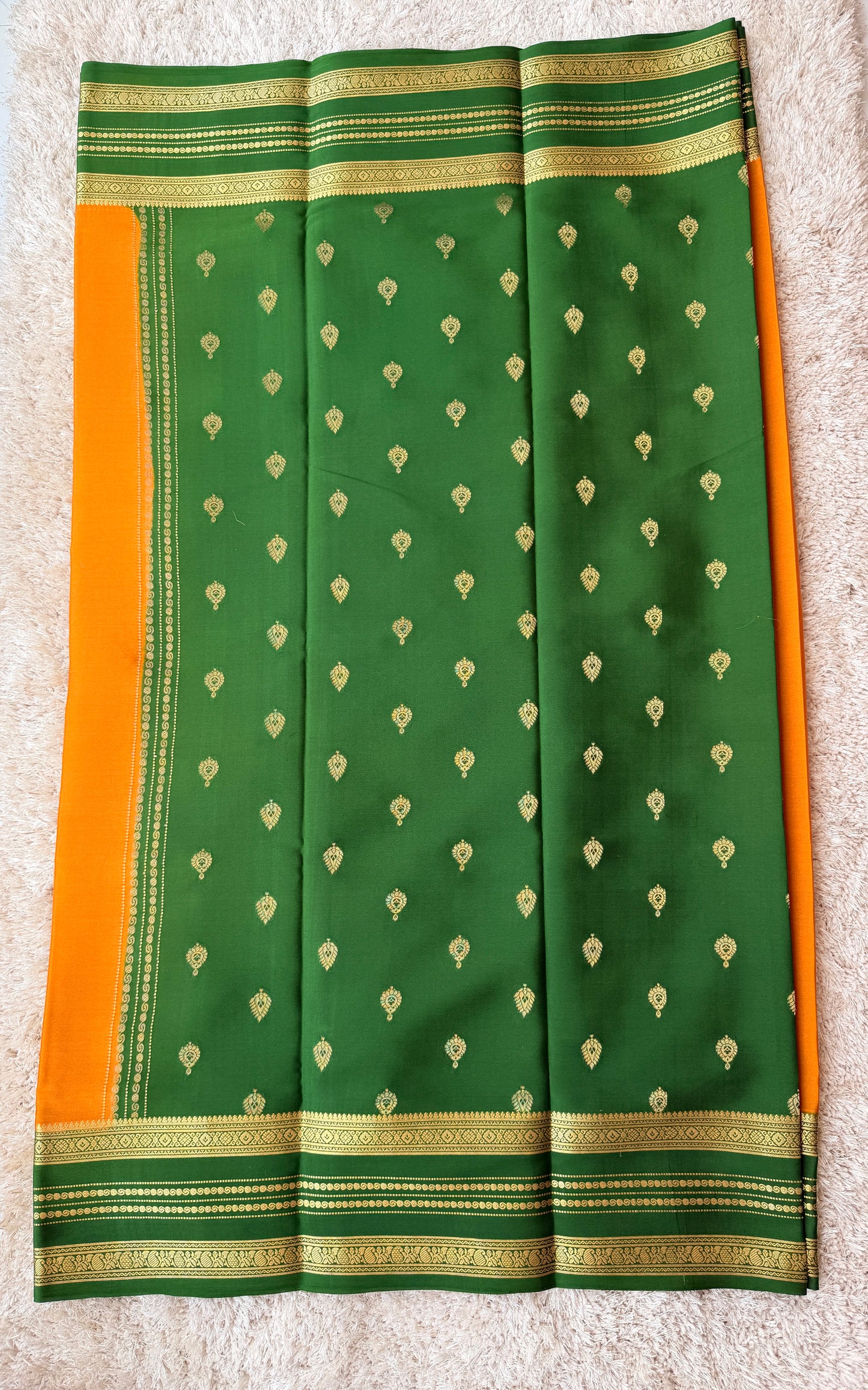 Yellow & Green - Partly Pallu - TN205