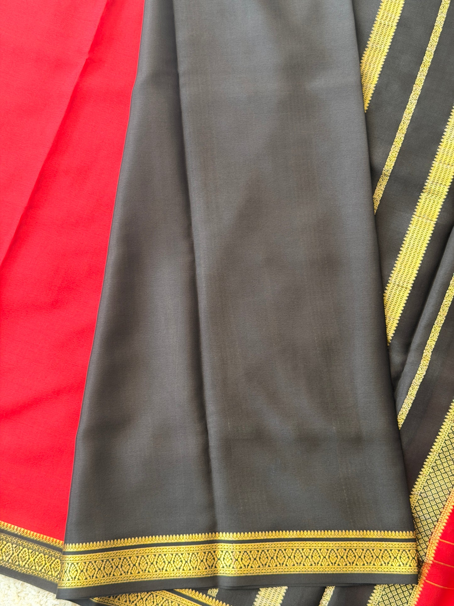 Red & Black - TN203