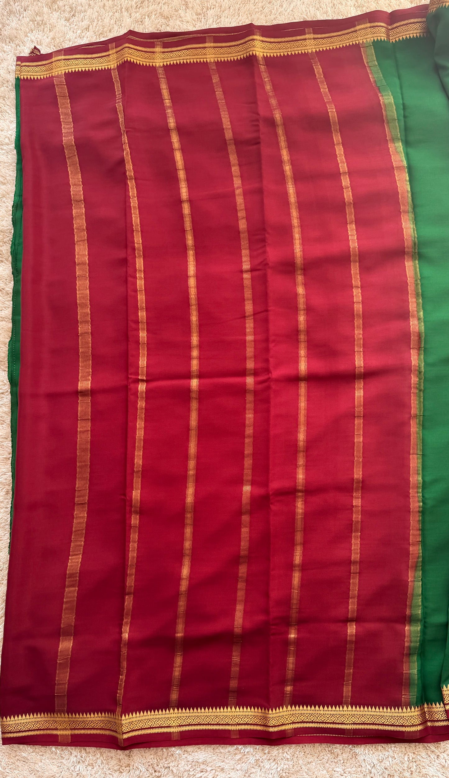 Green & Maroon - TN192
