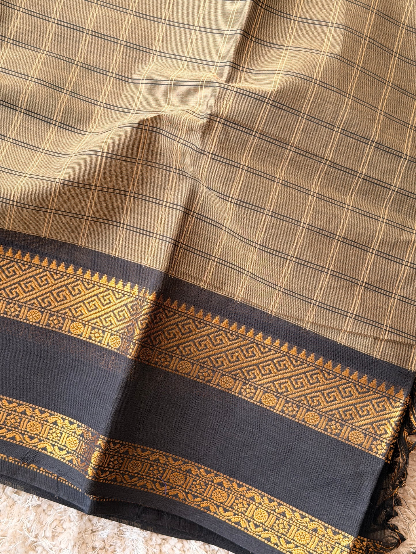 Grey & Black checks - TN259