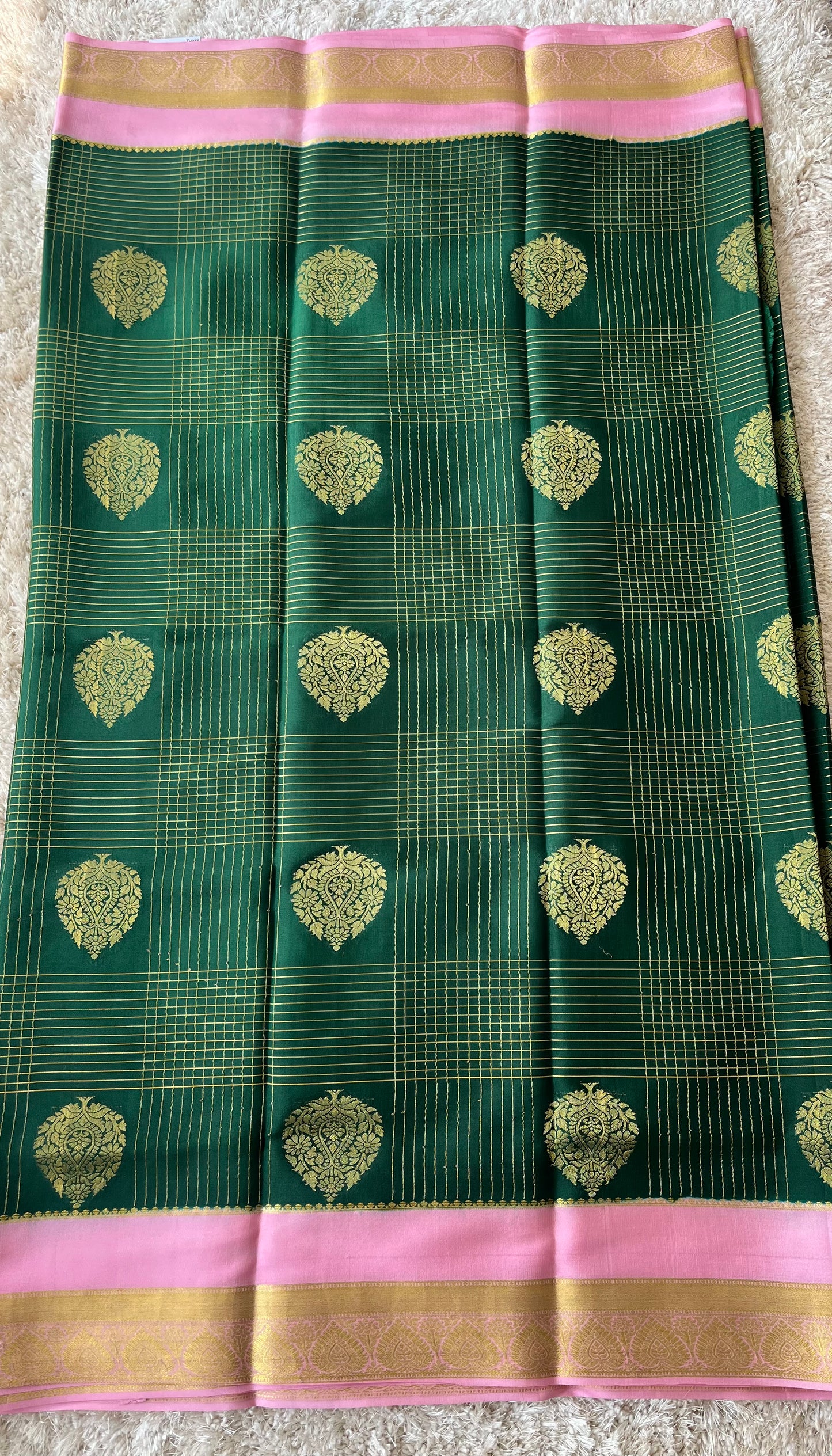 Green & Baby Pink - TN275