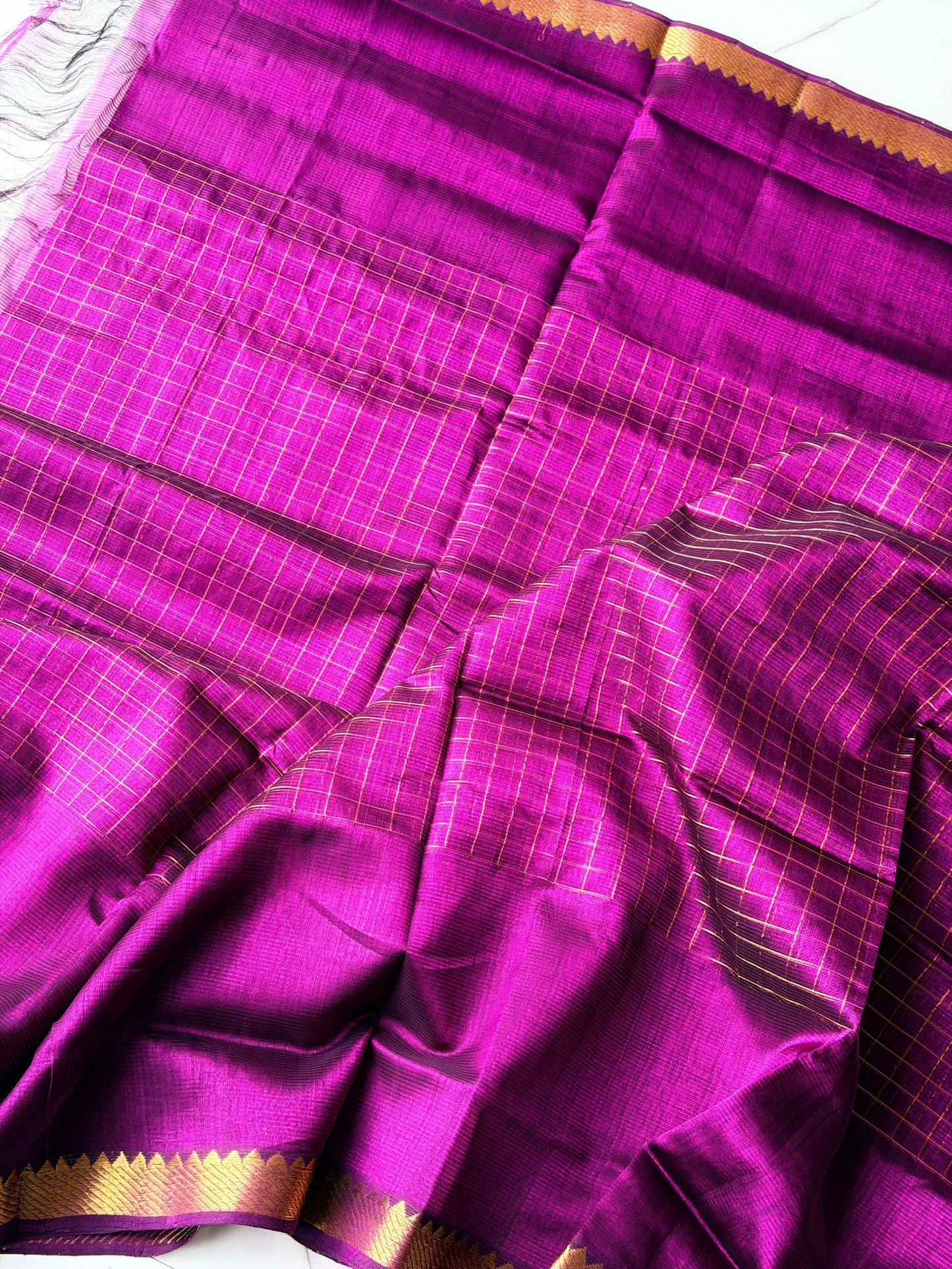 Handwoven Mangalagiri Pattu (Magenta) - TN346