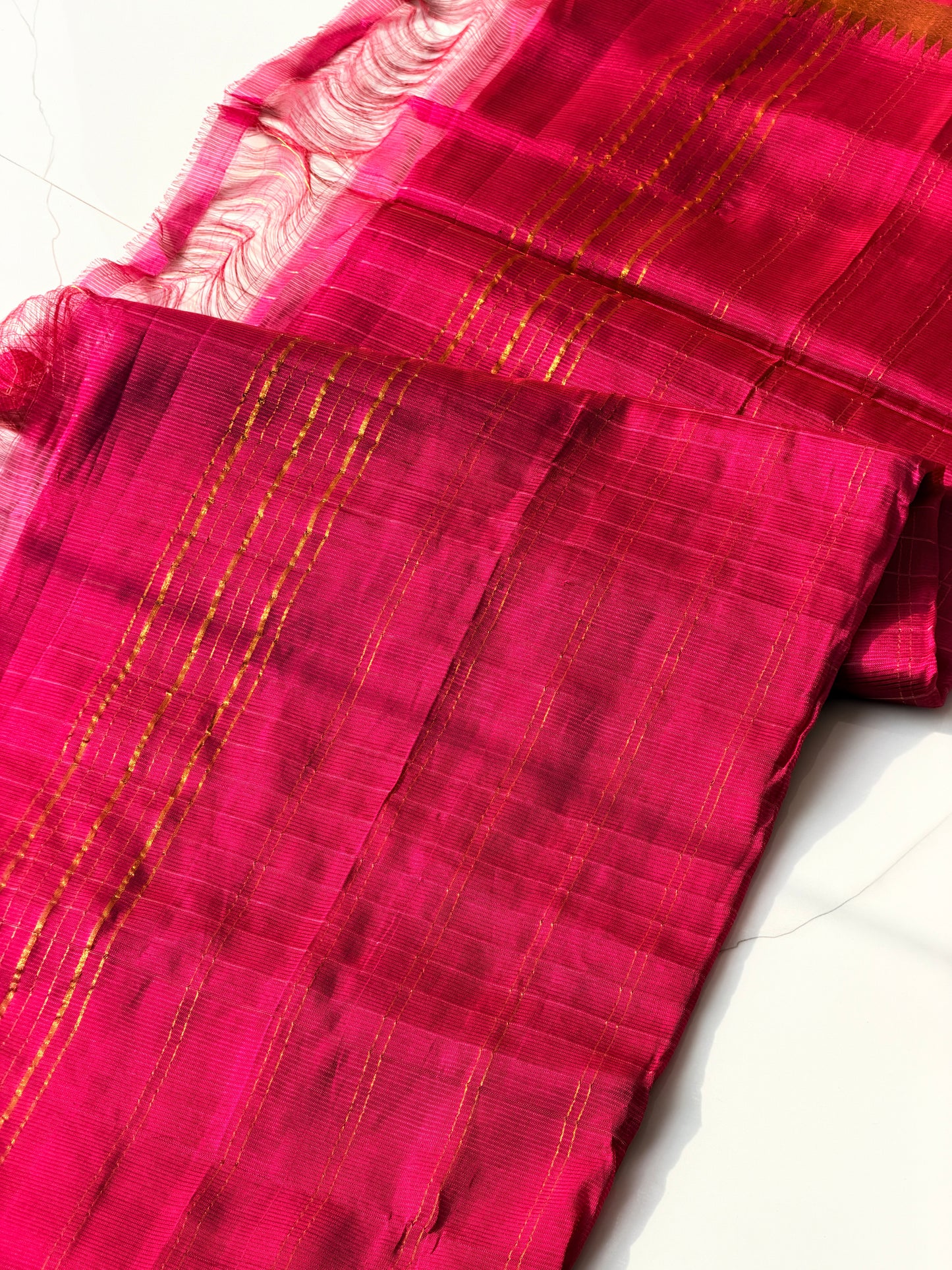 Handwoven Mangalagiri Pattu (Pink) - TN351