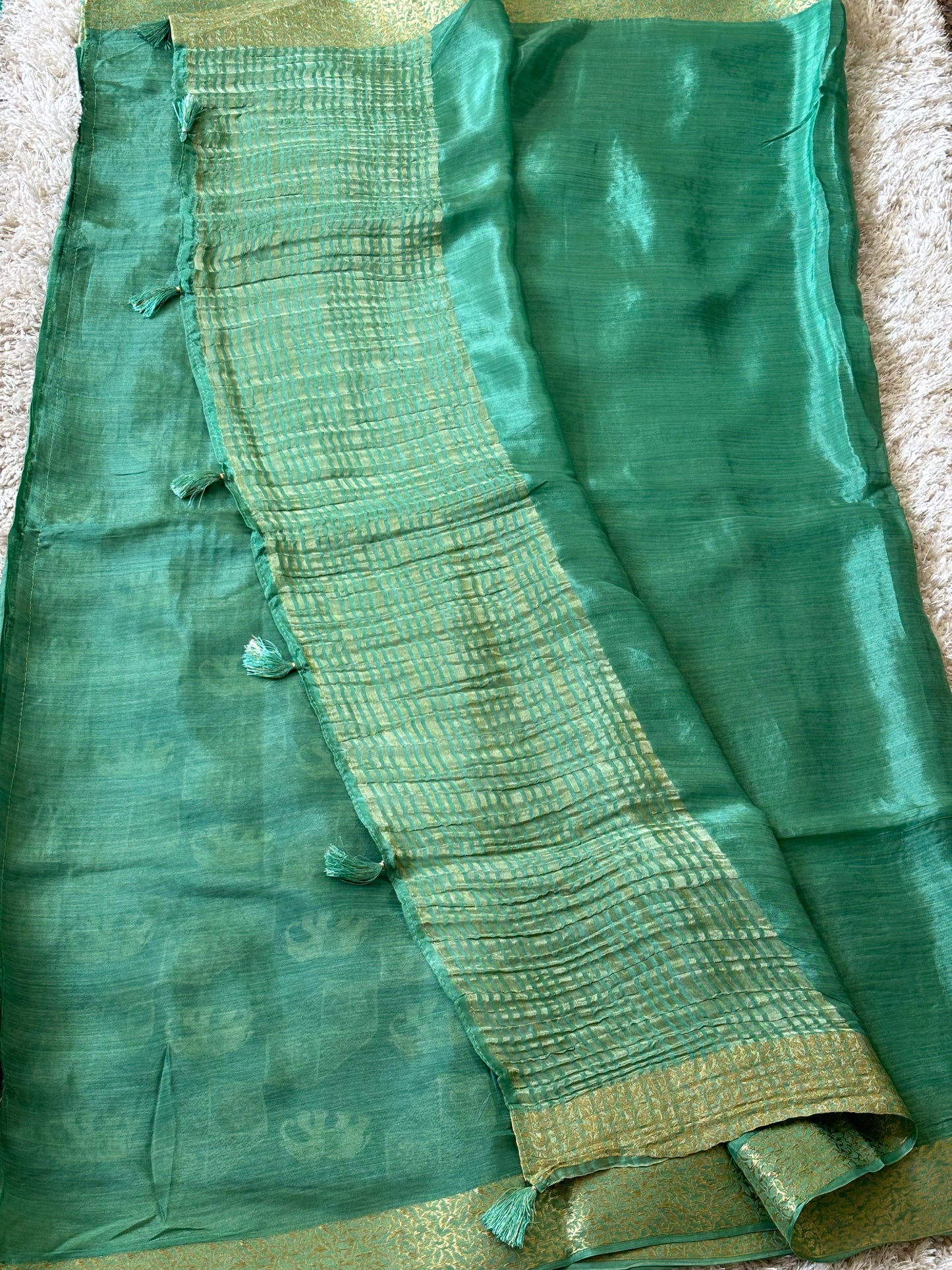 Satin Silk : Green - TN059