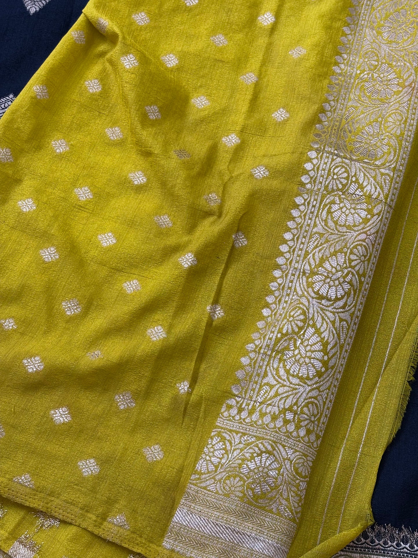 Khadi banaras saree : Black - TN052