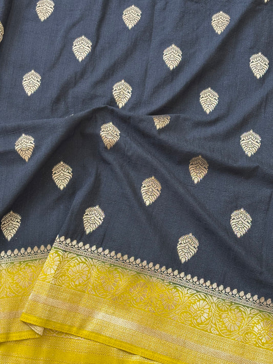Khadi banaras saree : Black - TN052