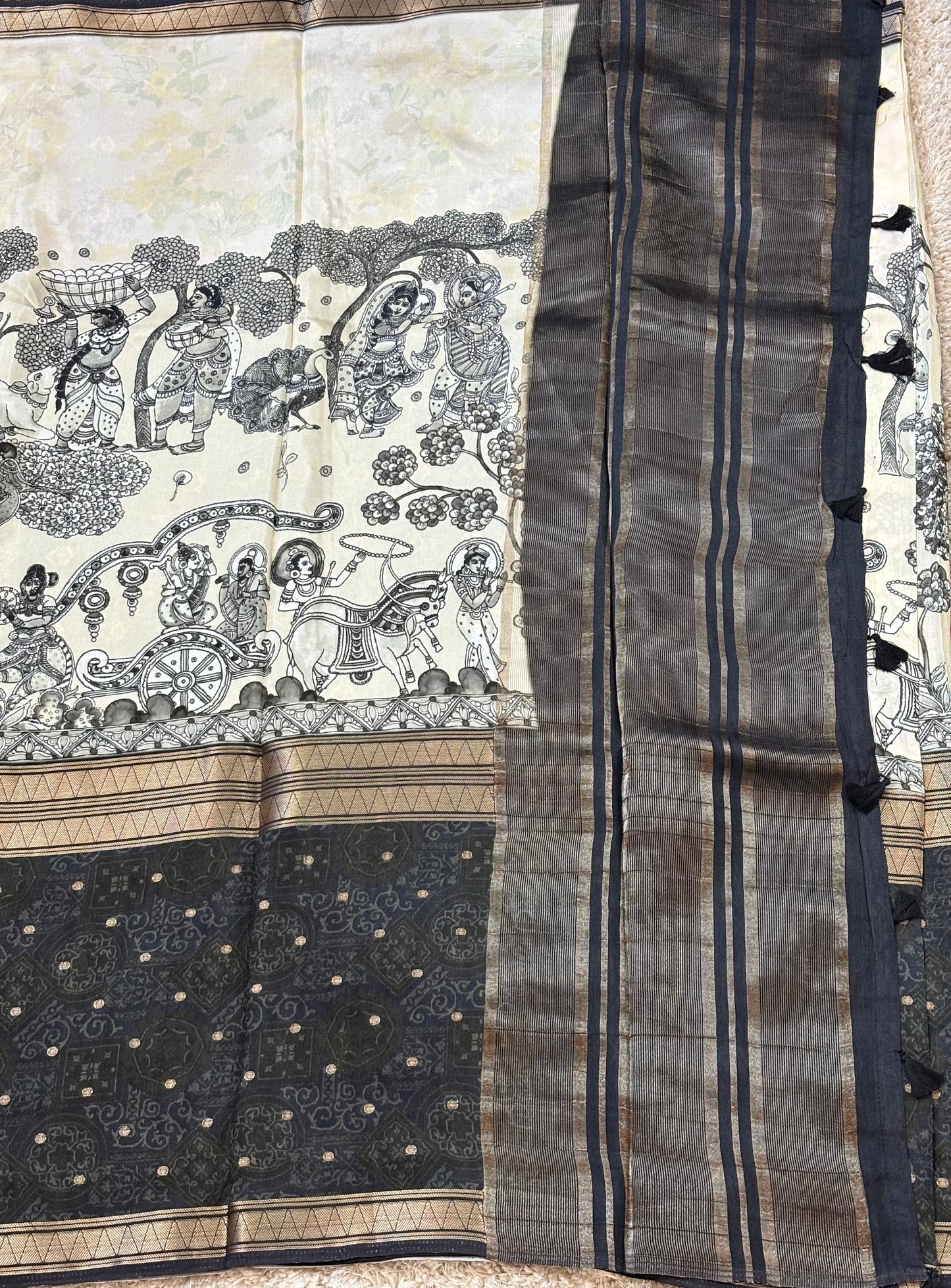 Digital Print Crepe Silk : Black & White - TN086