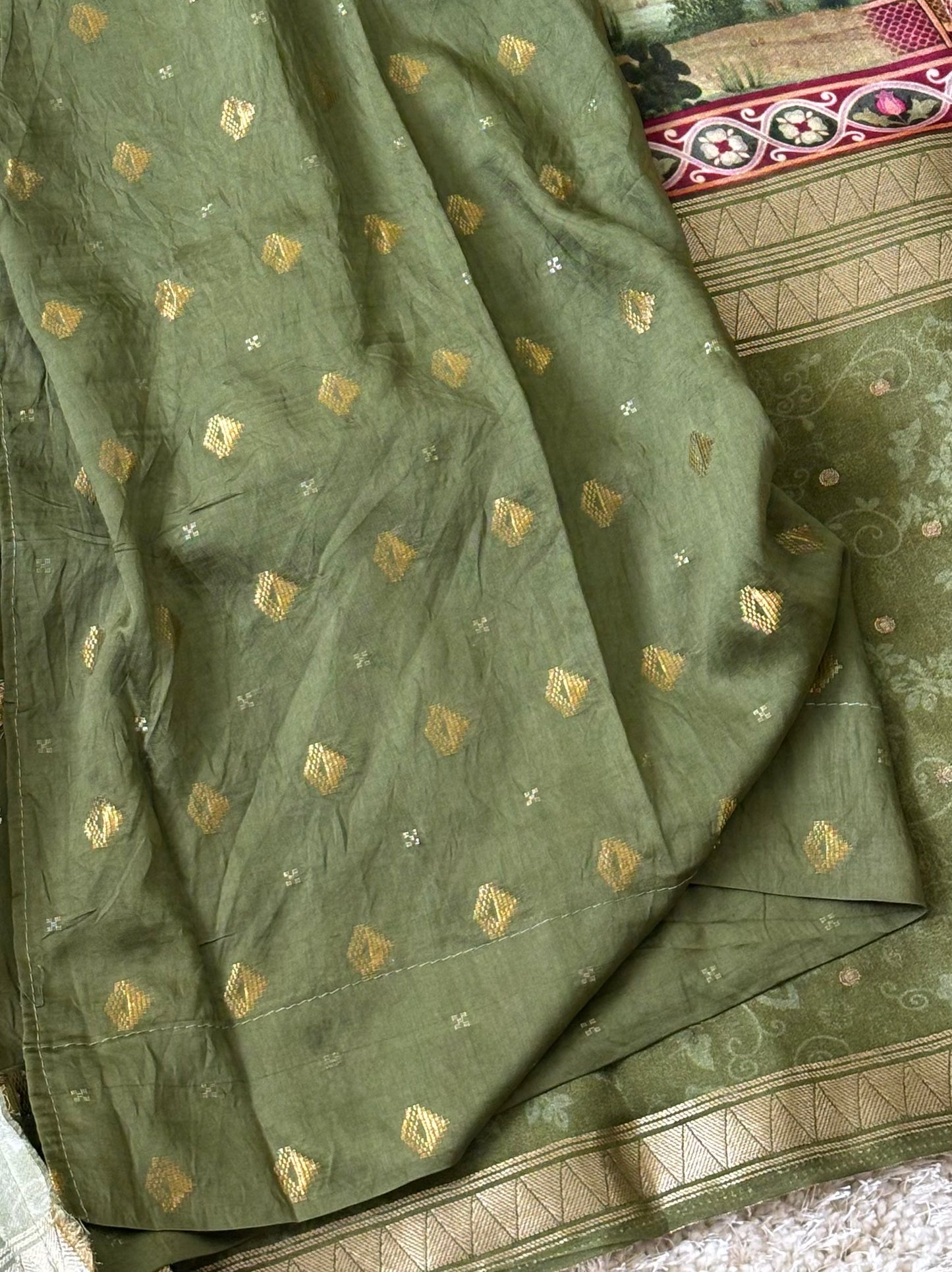 Digital Print Crepe Silk : Green - TN090