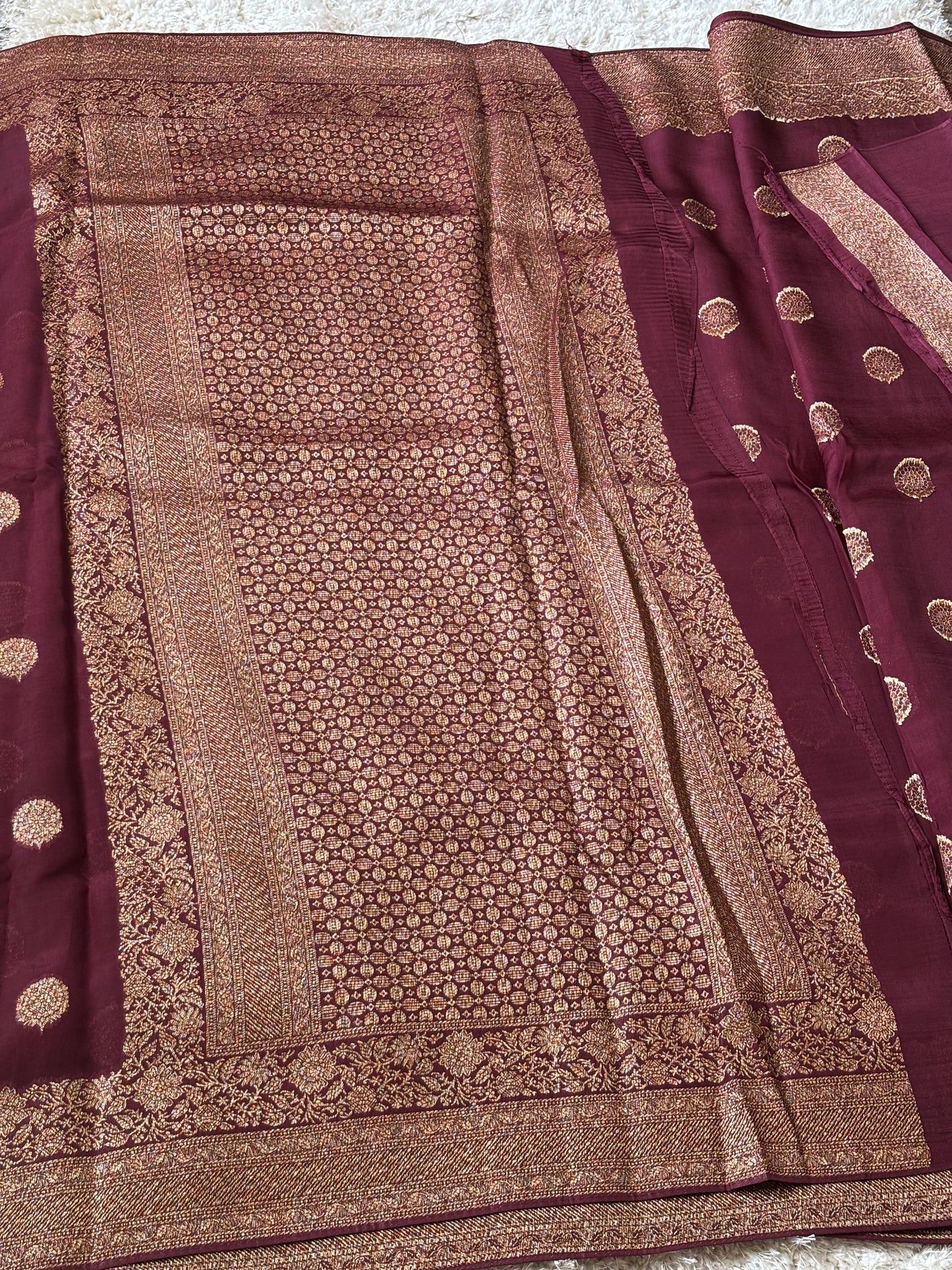 Tissue Banaras : Brown - TN112