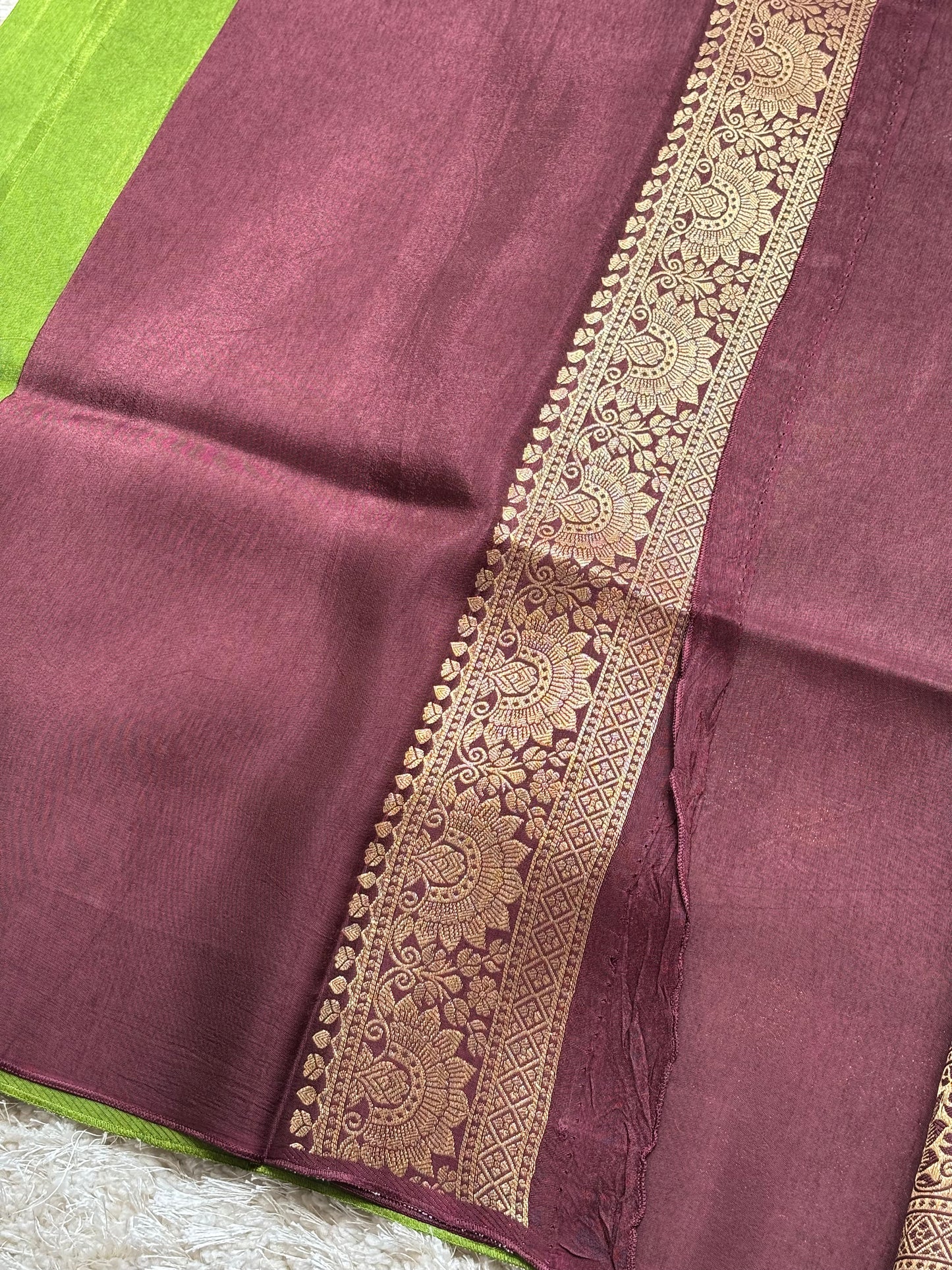 Dola Silk : Green - TN135