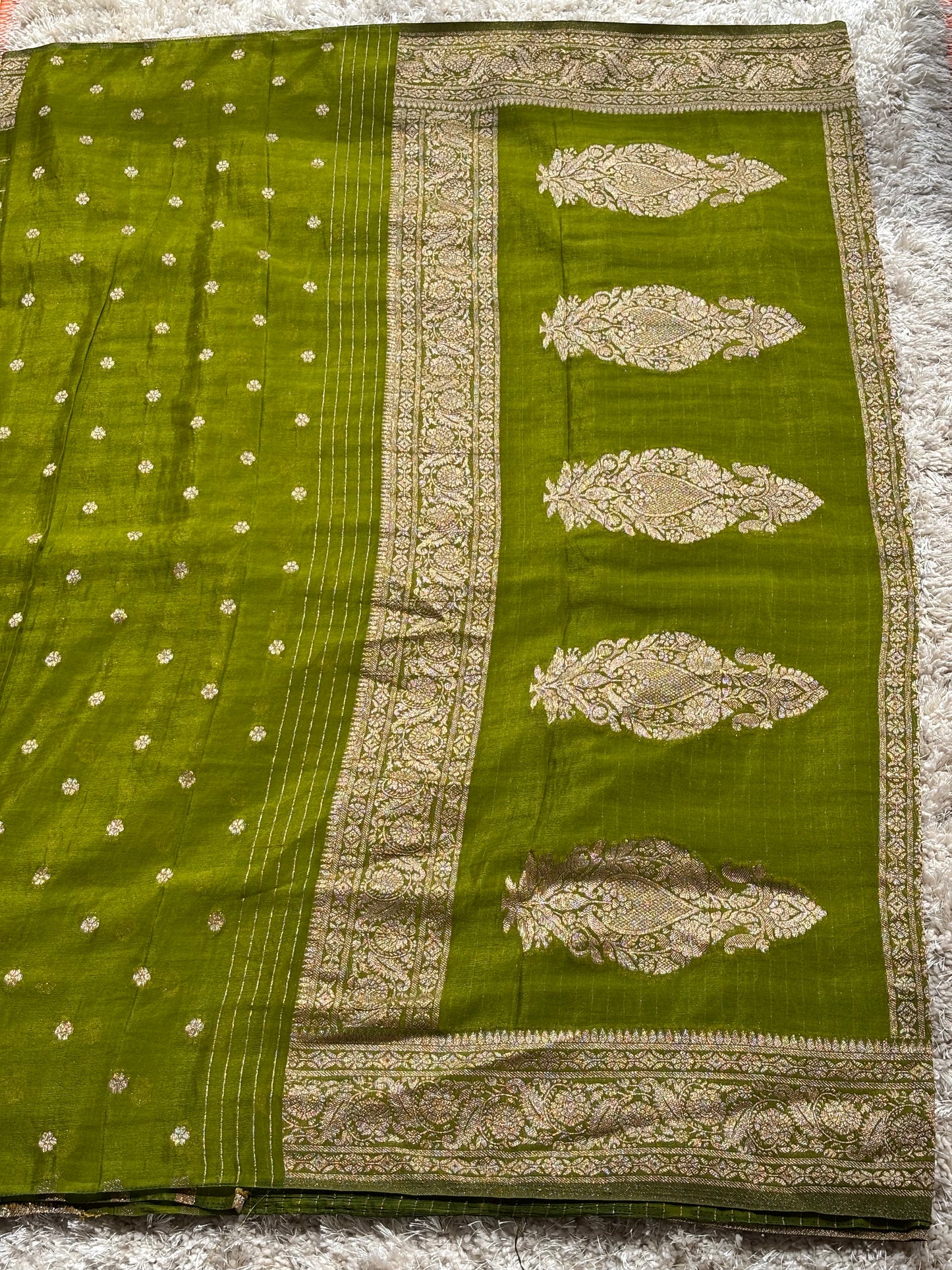 Crepe Geprgette : Parrot Green - TN141