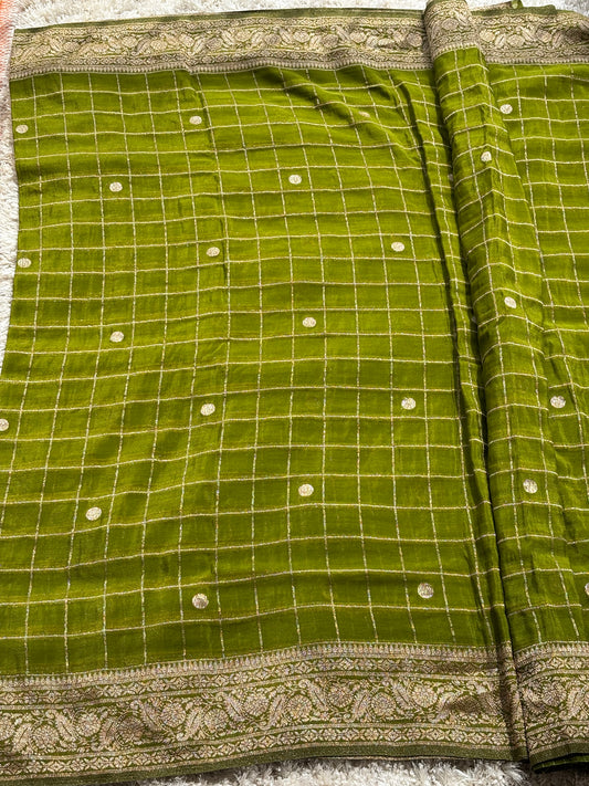 Crepe Geprgette : Parrot Green - TN141