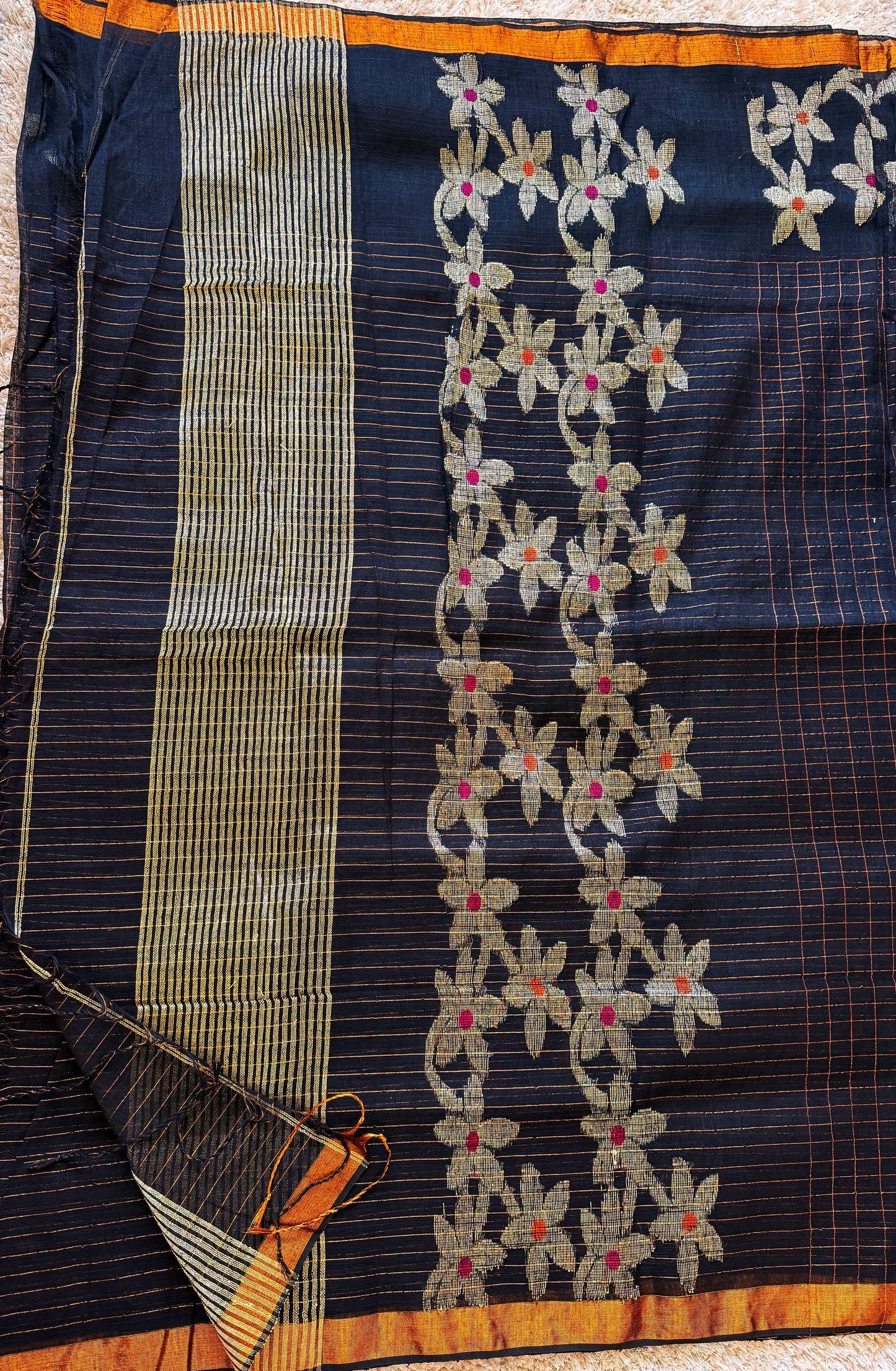 Black Linen Saree - TN177